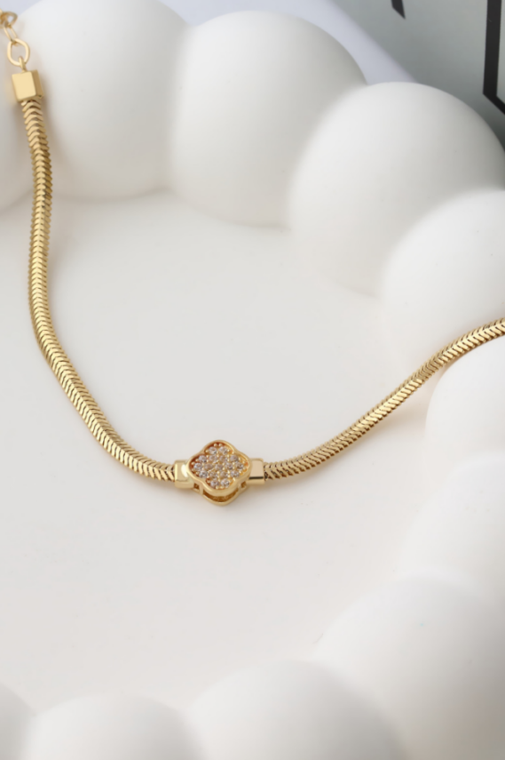 14 Ayar Altın Balık Sırtı Taşlı Yonca Bileklik - 1