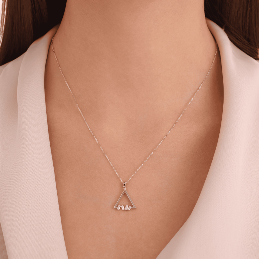 14 Ayar Altın Minimal Üçgen Kolye - 2